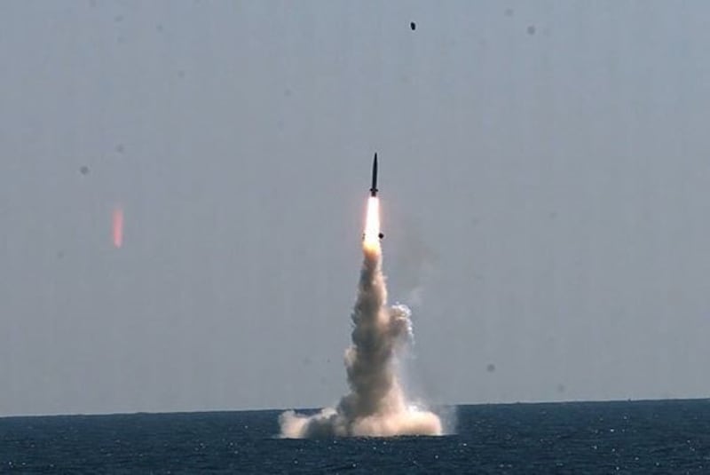 5-현무-IV-4 잠수함 발사 탄도미사일 (출처 - 대한민국 해군).jpg