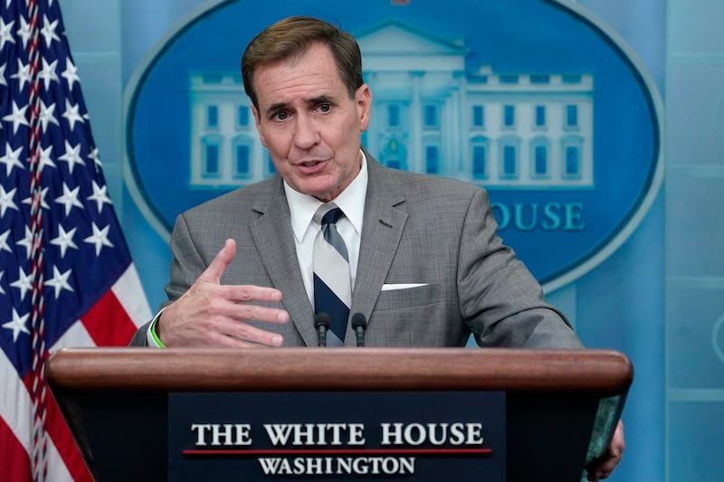 白宫国安会发言人约翰∙柯比(John Kirby)表示,“我们仍在研究拜登总统和习主席之间可能会晤的方式……,如果我们能确定安排到时间表上,一定会在适当的时间宣布。”(美联社图片)