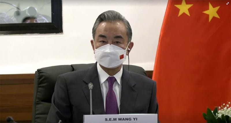 2021年11月28日,中非合作论坛在塞内加尔首都达喀尔开幕,本届论坛为部长级会议,由中国外交部长王毅代表出席。(路透社视频截图)